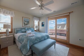 5 bedrooms, travel cot, free WiFi