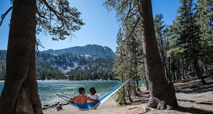 Abgeschieden, hell und kurz zu Fuß zur Eagle Lodge