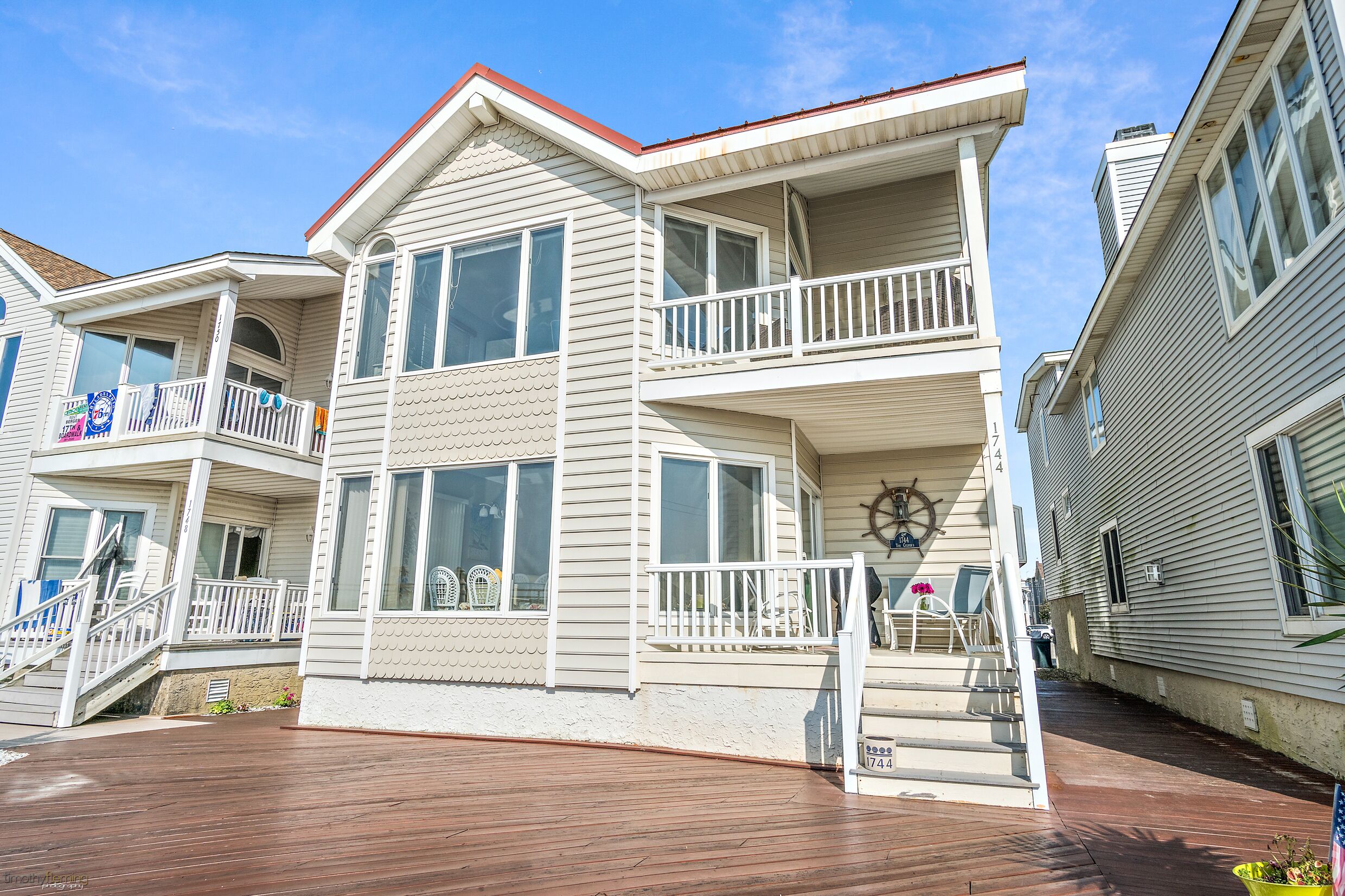 Internet / TV / Air Conditioning / Outside Shower / Parking / Well - equipped Kitchen