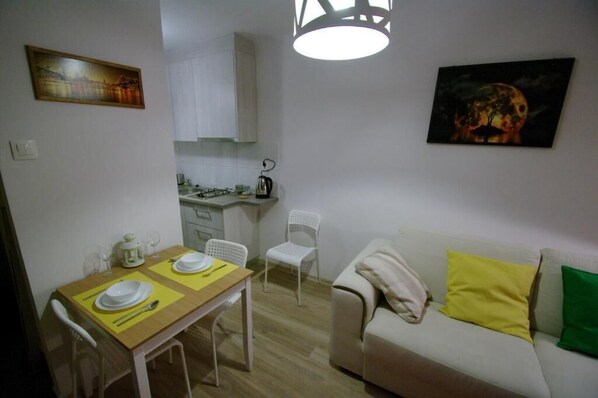 City Apartment | Living room