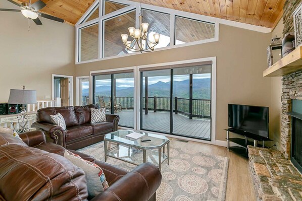 Smart TV, fireplace, DVD player