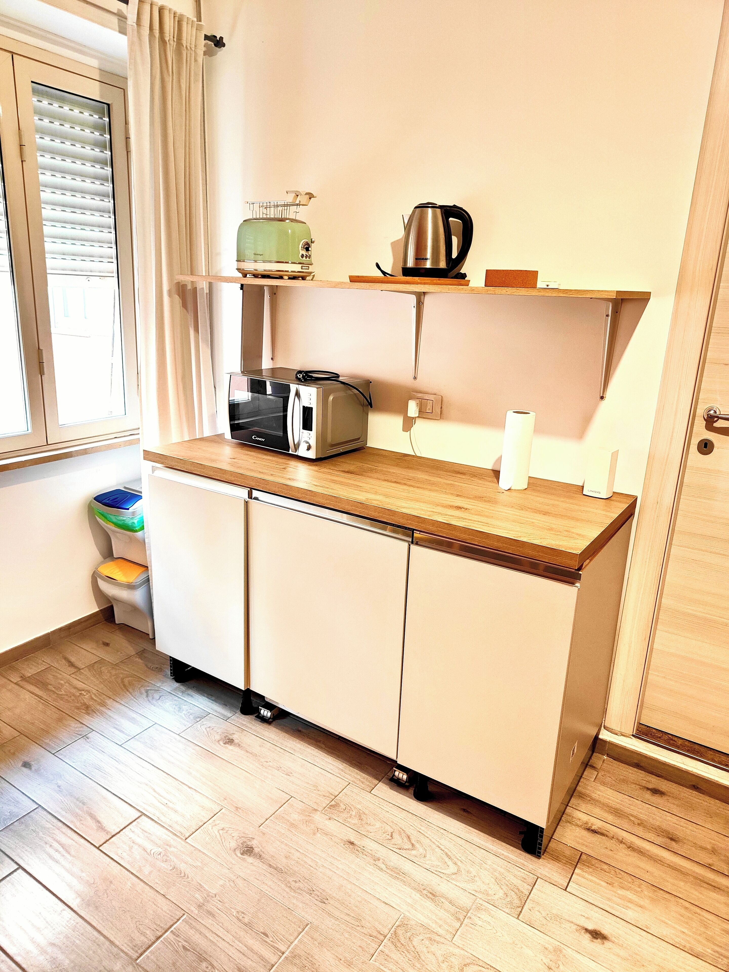 Superior Apartment | Private kitchen | Microwave, stovetop, espresso maker, coffee/tea maker