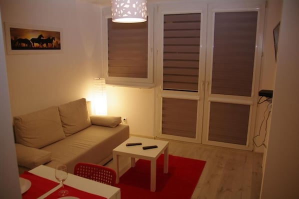 Apartament empresarial | Sala d'estar | Televisor