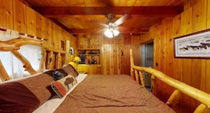 2 bedrooms, WiFi (free), bed sheets