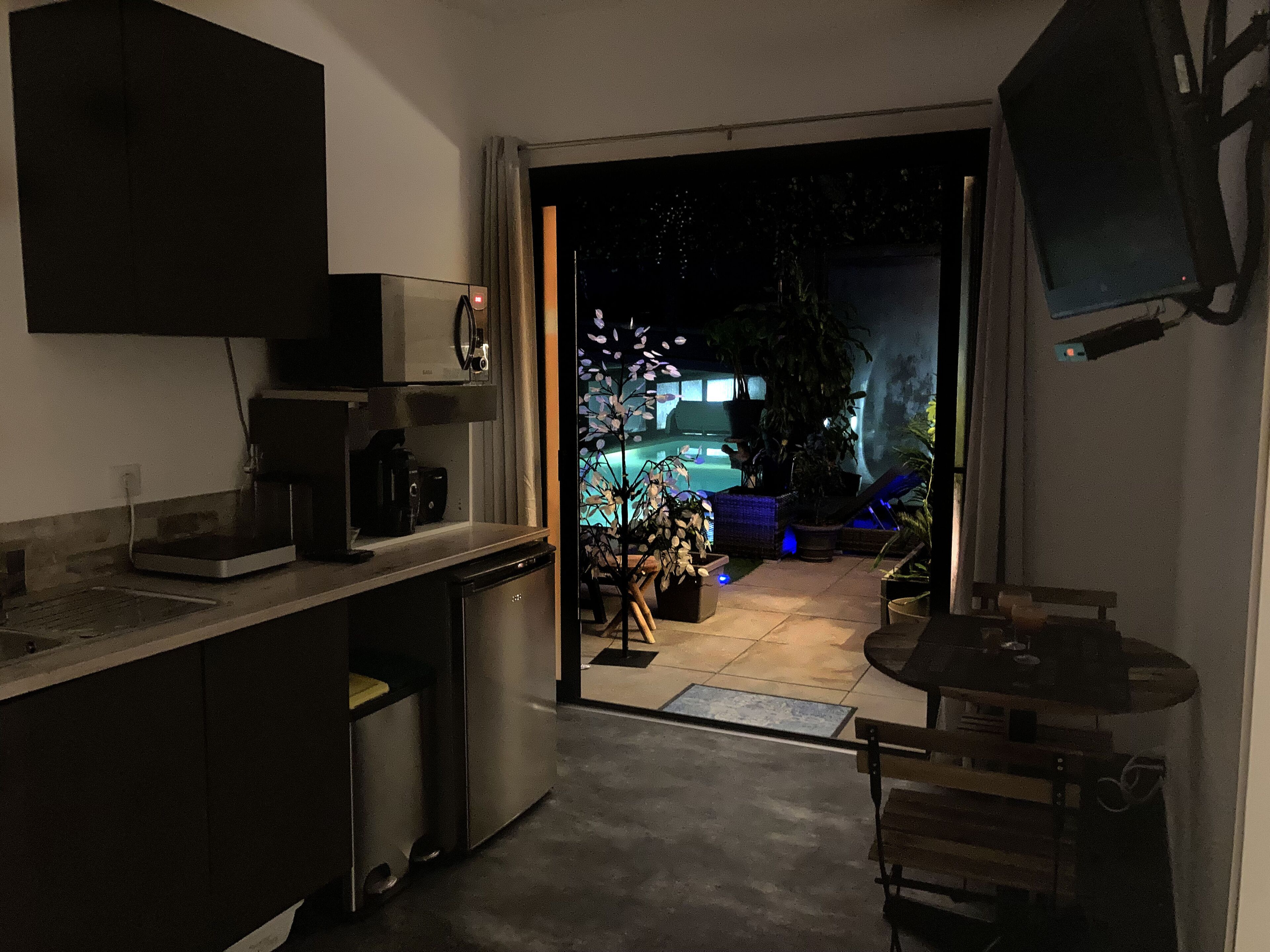 Studio Suite Superior | Dapur pribadi | Lemari es kecil, microwave, kompor, dan mesin espresso