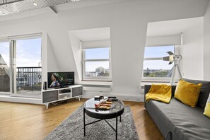 Studio – panorama | Oppholdsområde | Flatskjerm-TV