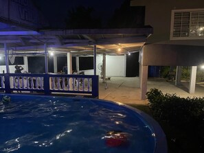 Terrace/patio - Jacuzy, pool and lake at the same house. (Colon)