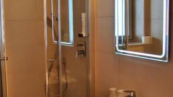 Shower, towels