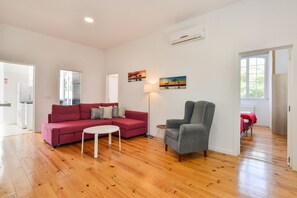 Living area - Oeiras  Apartment (Oeiras)