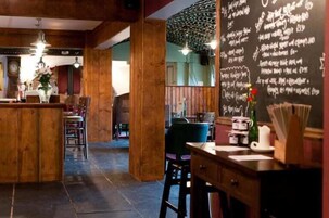 바(숙박 시설 내)