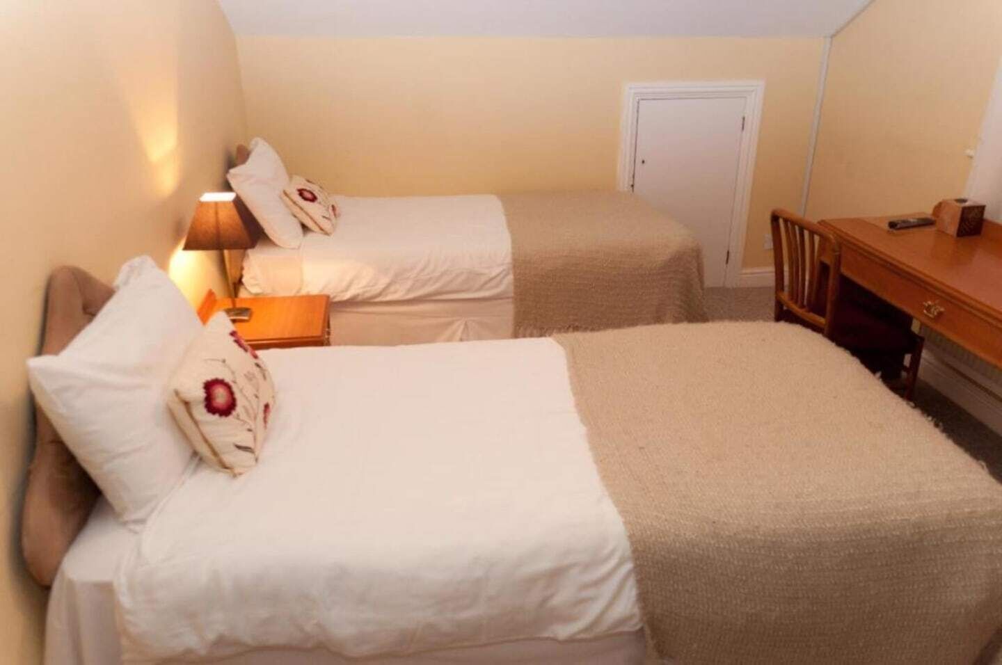 Free WiFi, bed sheets