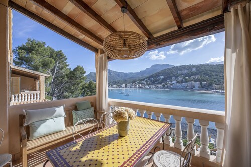 Stunning apartment with sea views in Port de Sóller