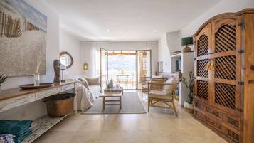 Een televisie en een dvd-speler