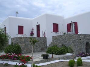 Exterior - Romantic apartment for 2 with sea and sunset view near Ornos beach  (Mykonos)