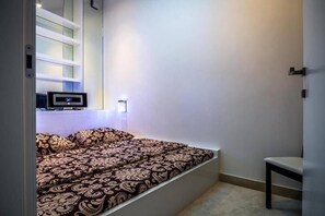 Deluxe Apartment | 1 bedroom, iron/ironing board, free WiFi - Luxury Okólnik Apartment 2 (Warsaw)
