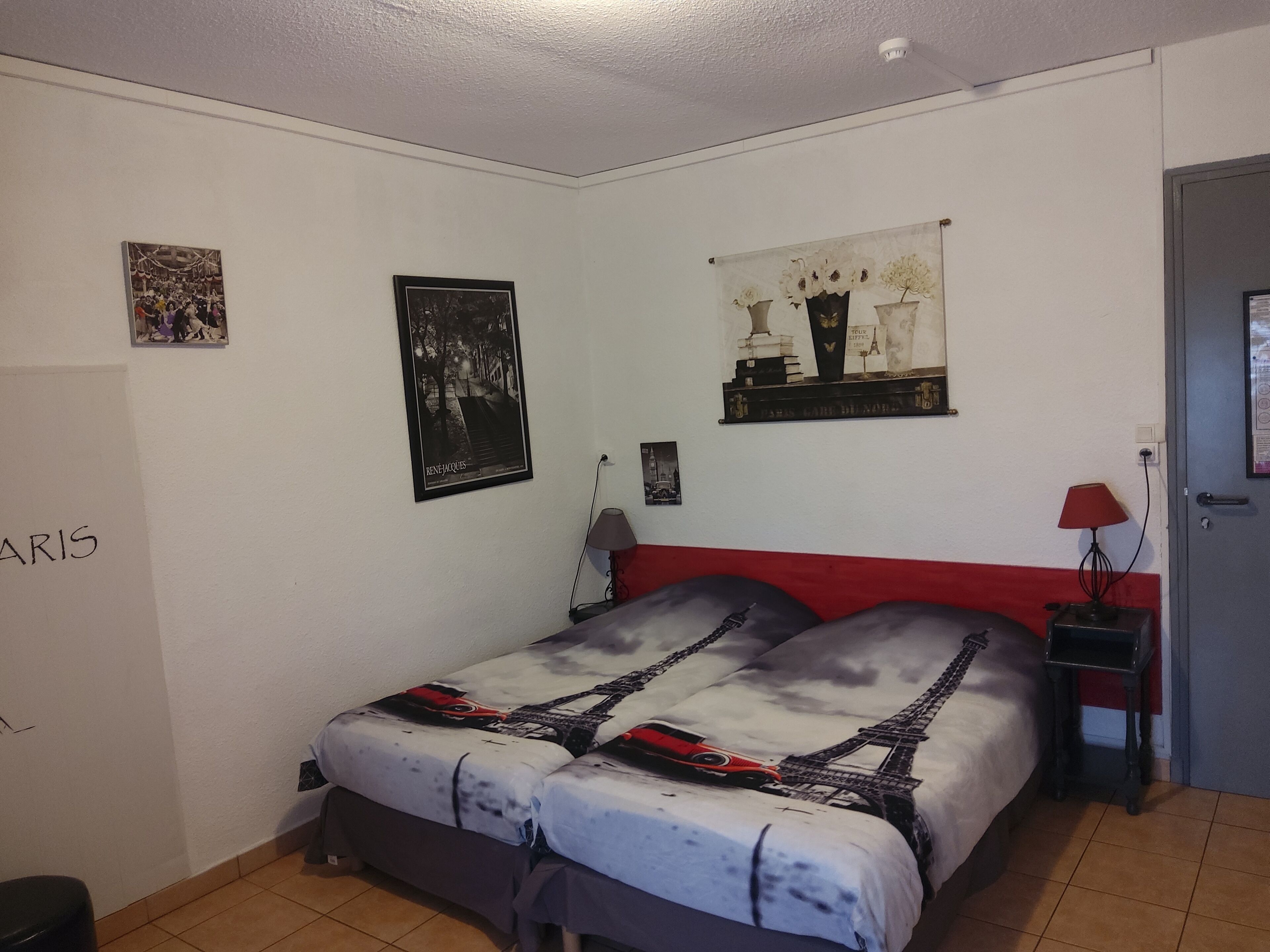 basic twin room | individually decorated, individually furnished, desk, free wifi