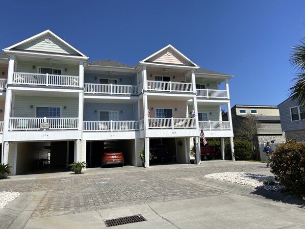 Exterior - Modern Beach House w/ Ocean View - 2 min walk to the beach! (north Myrtle Beach)