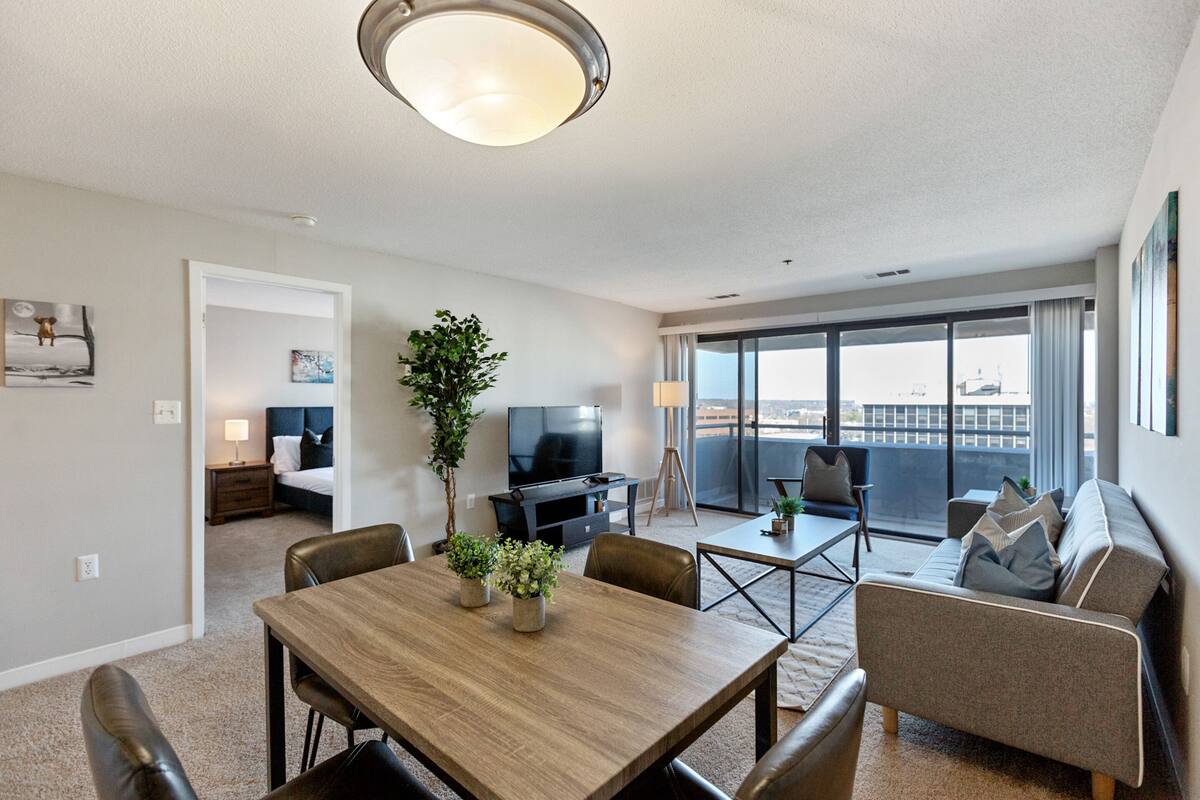 Superior Condo, 1 Bedroom | WiFi (free), individually decorated, individually furnished