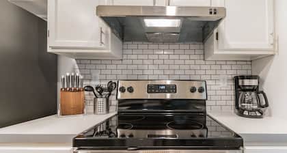 The Luxe Suites of Alexandria