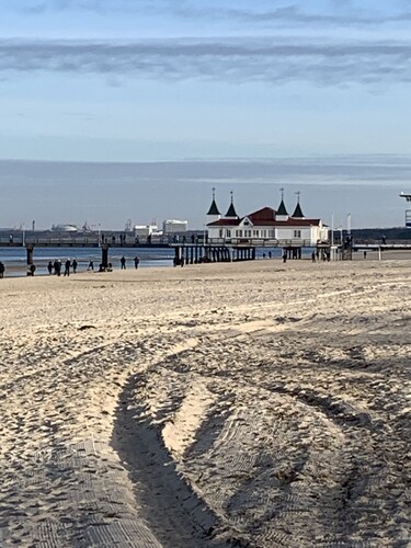 Apartment with 3 bedrooms up to 6 people child-friendly large garden