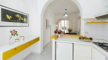 Apartment, 1 Bedroom (SORBO) | Private kitchenette | Full-size fridge, stovetop, cookware/dishes/utensils