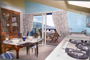 Apartment, 1 Bedroom (BILO 1) | In-room dining - Villa Emanuela (Campo nell'Elba)