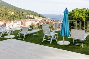 Apartment, 2 Bedrooms (3) | Terrace/patio