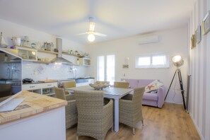 In-room dining - La Perla Del Tirreno (Capoliveri)