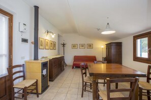 Apartment, 3 Bedrooms | Living area