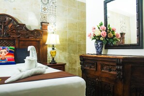 Premium bedding, iron/ironing board, free WiFi, bed sheets - Hotel Palacio Canton (Valladolid)
