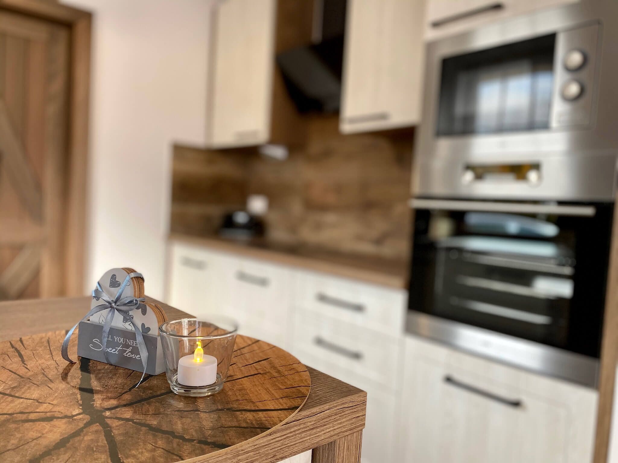 Vila Keluarga | Dapur pribadi | Lemari es, microwave, oven, dan kompor