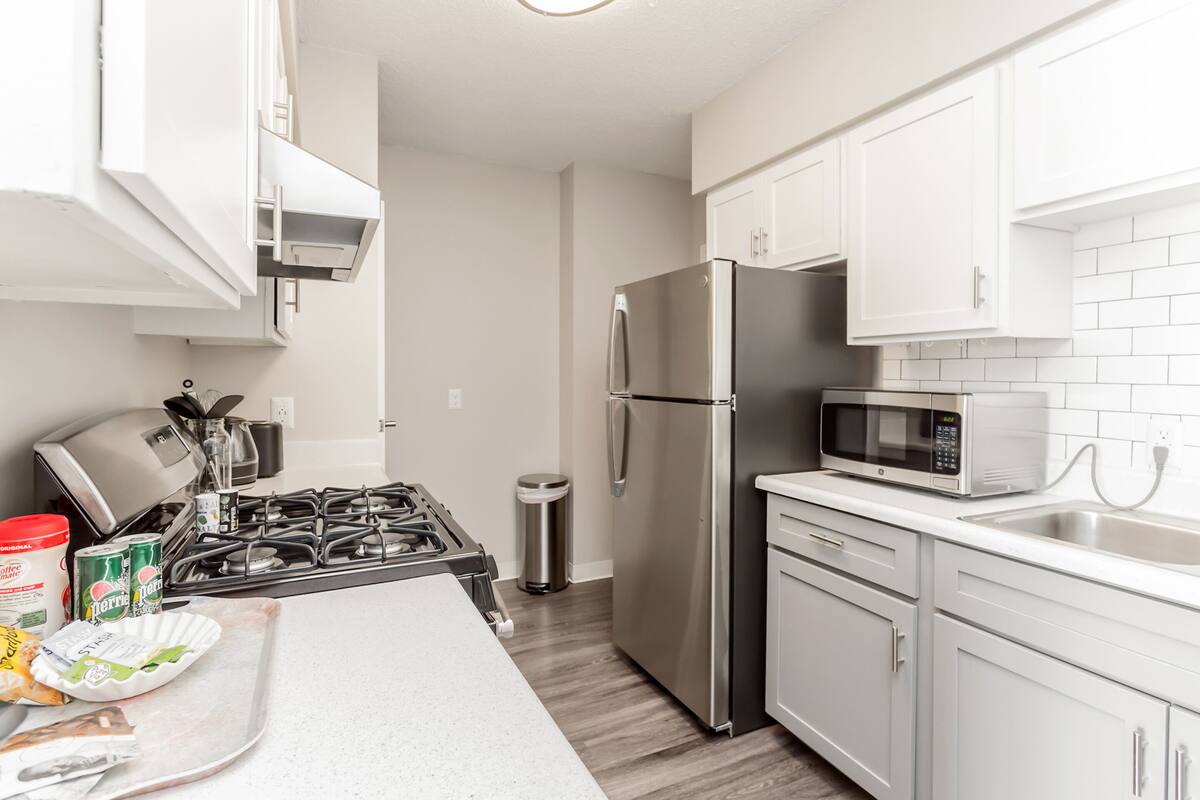Deluxe Apartment, 1 Bedroom, River View | Private kitchen