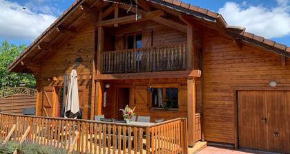 Chalet 15 min walk from Lake Xonrupt 6 to 8 persons with garage