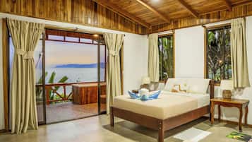 Kamar Deluks, hot tub, pemandangan samudra | Brankas, Wi-Fi gratis, dan seprai linen