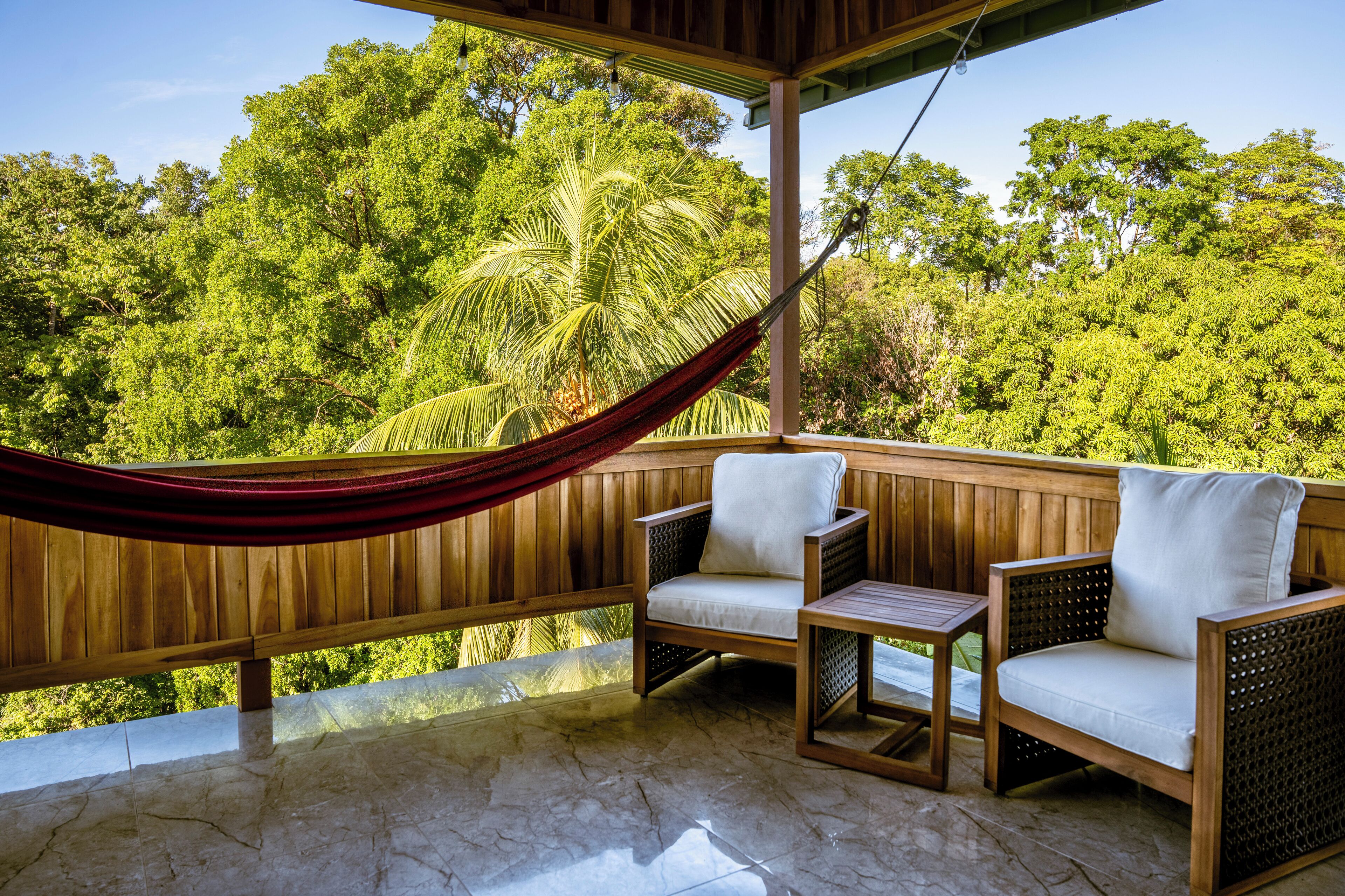 高级四人房, 山景 | 露台