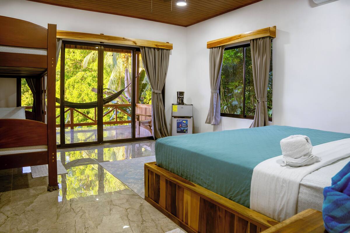 Superior Room | 1 bedroom, free WiFi, bed sheets