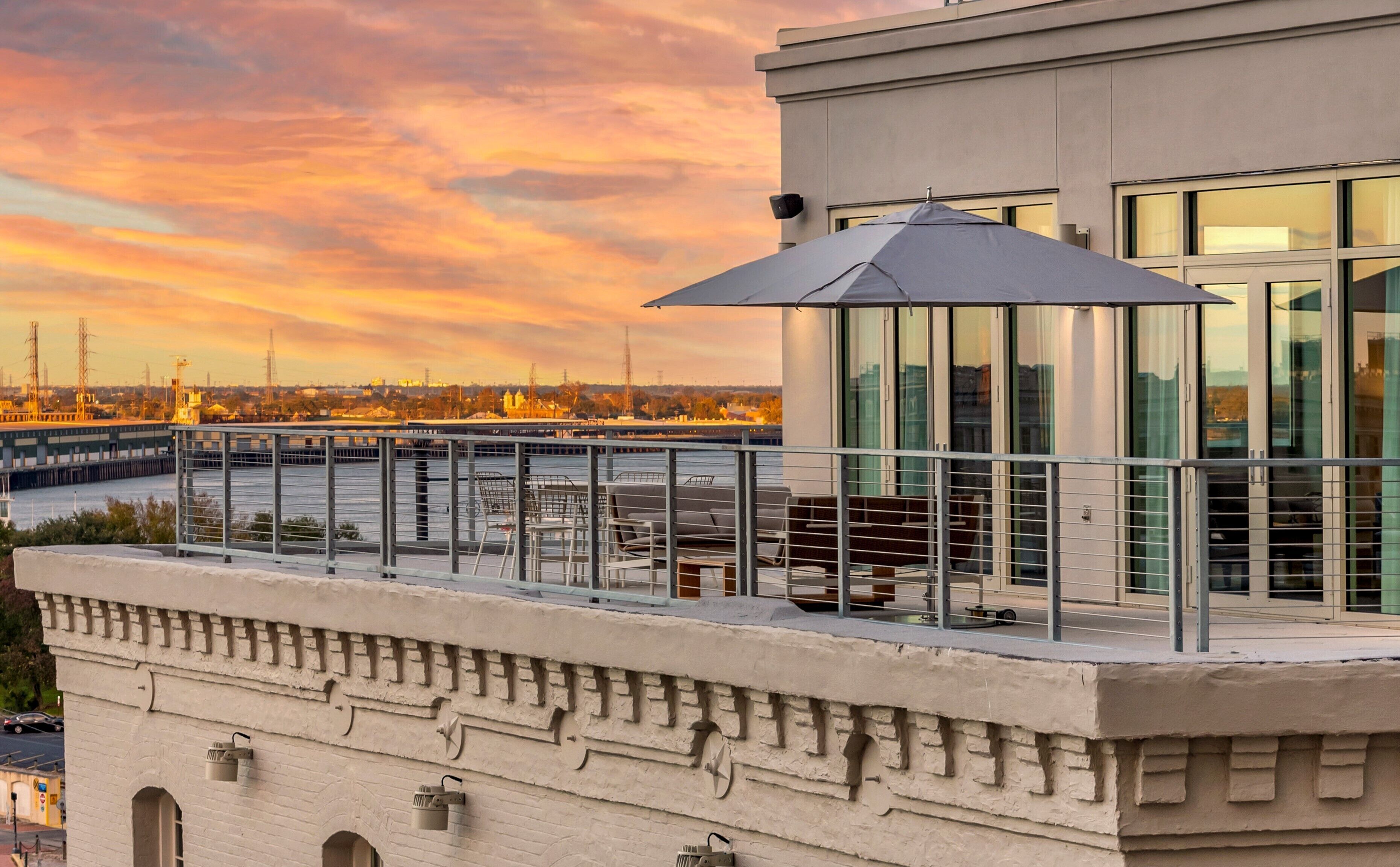 ลานระเบียง/นอกชาน