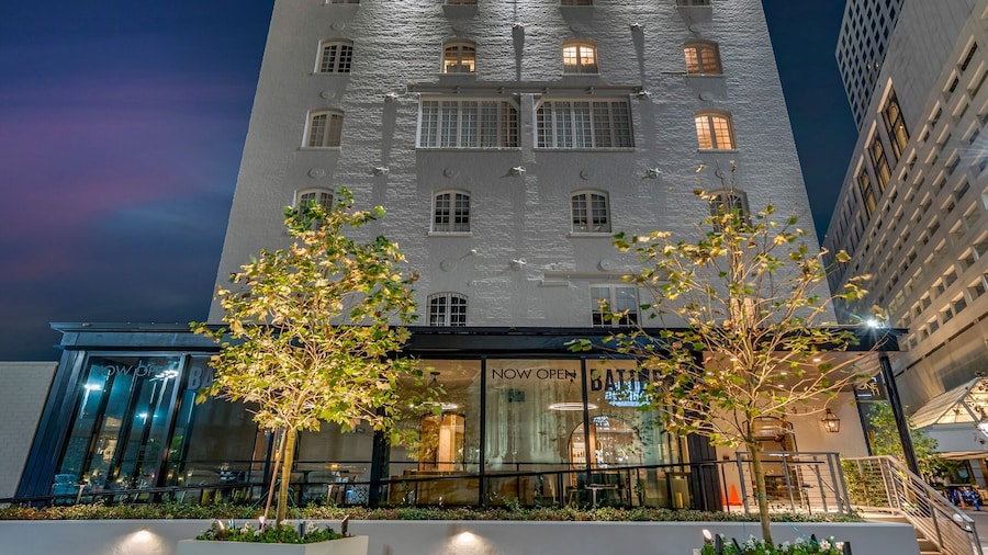ONE11 Hotel