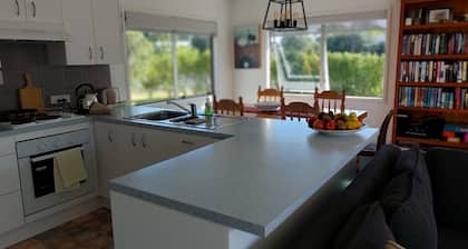 Silver Sands - Cooks Beach Holiday Home