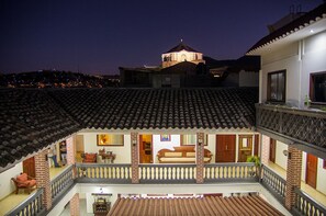 Interior detail - La Colmena Hotel (Cusco)