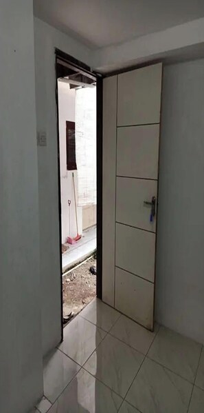 Deluxe Room - Kost 48 Surabaya (Surabaya)