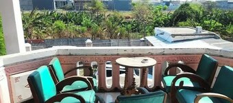 Kost 48 Surabaya