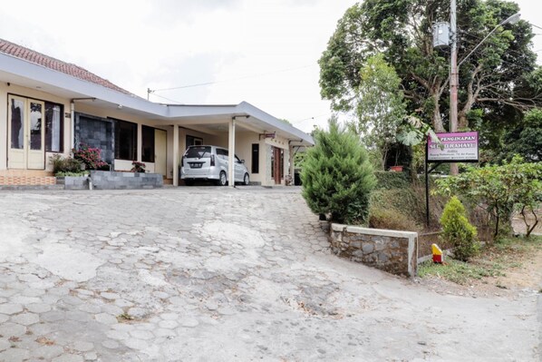 Fachada de la propiedad