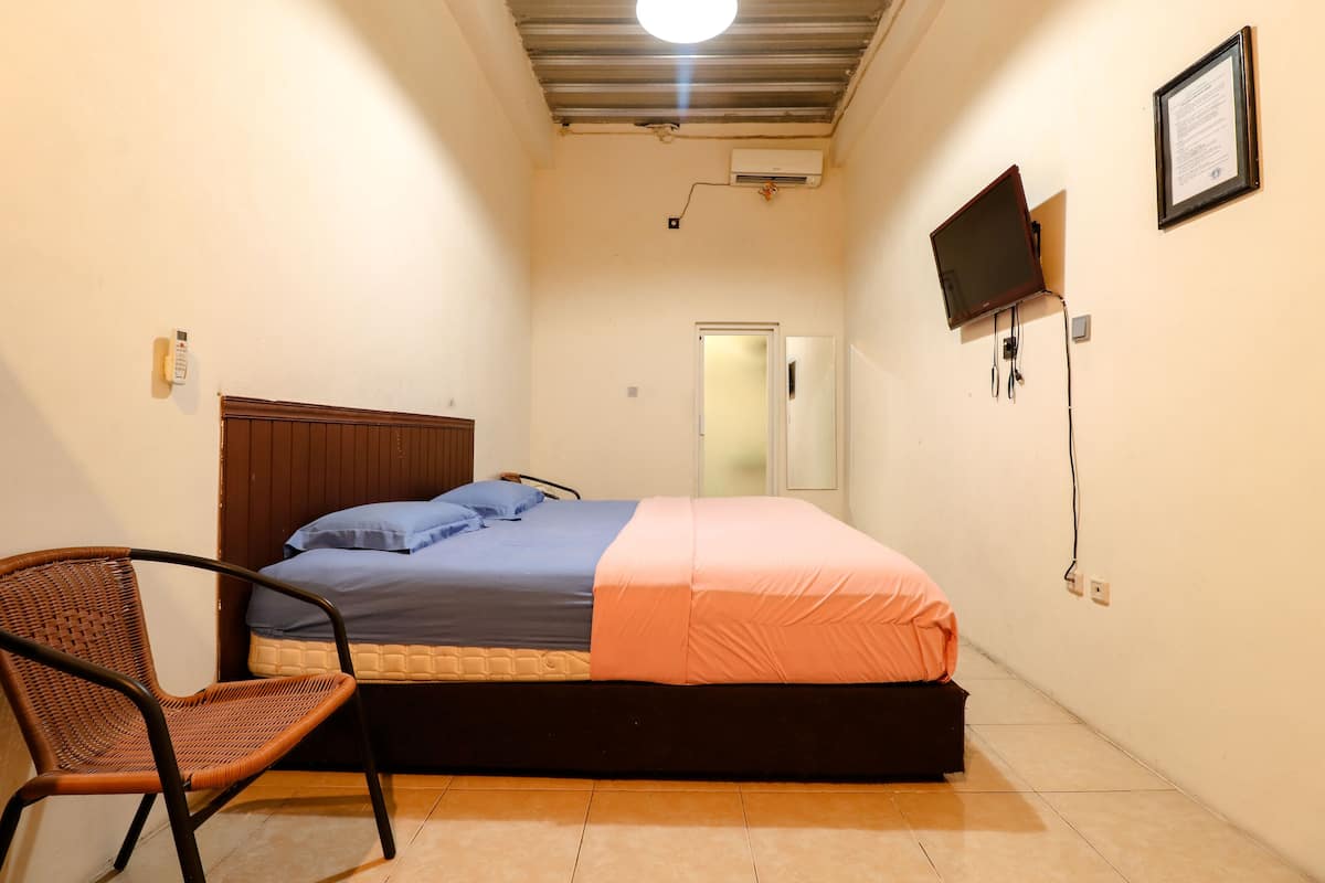 Superior Room | Desk, WiFi (free), bed sheets
