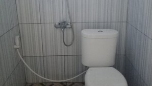 Shower dan handuk
