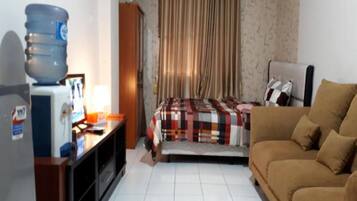 Studio | Living room