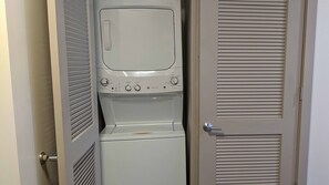1 bedroom, individually decorated, individually furnished