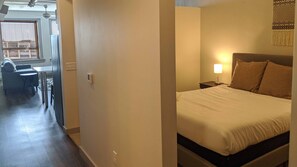 Premier Loft, 1 Bedroom, Non Smoking | 1 bedroom, individually decorated, individually furnished