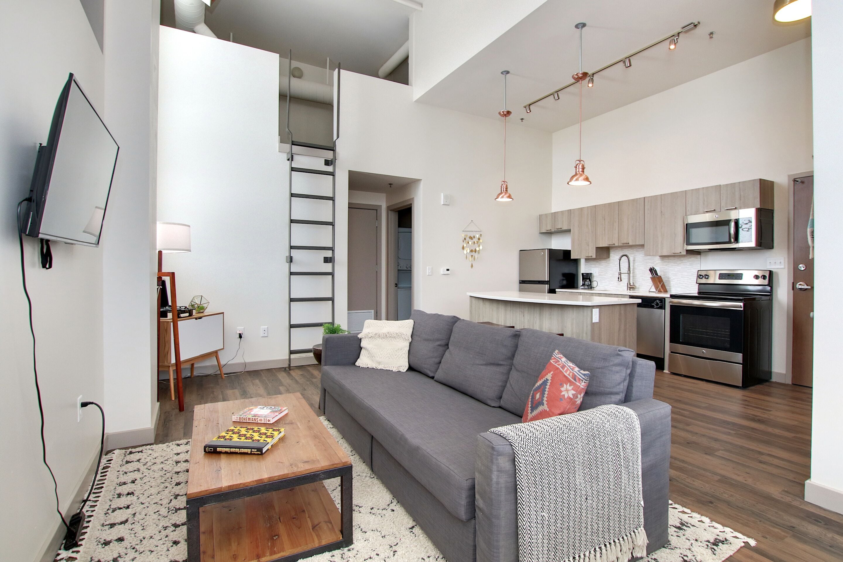 Classic Loft, 1 Queen Bed | Living area | Flat-screen TV