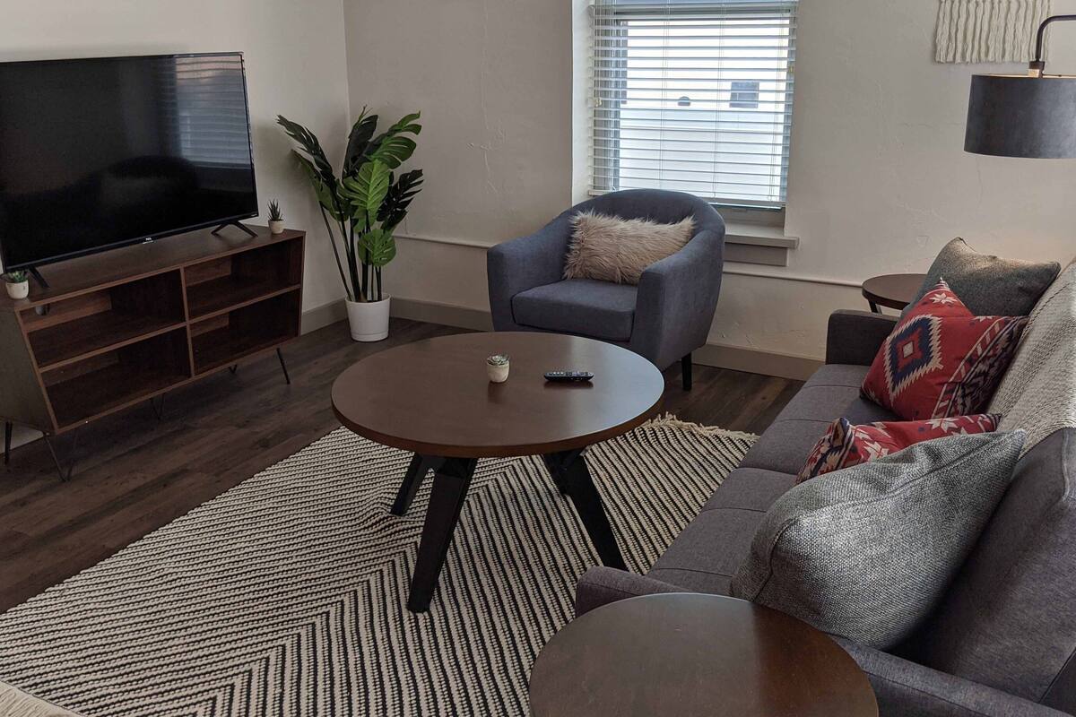 1 Schlafzimmer, individuell dekoriert, individuell eingerichtet